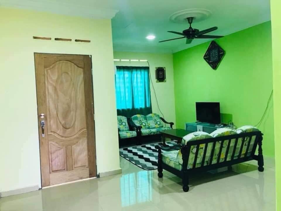 Hijau Homestay Sungai Besar Buitenkant foto