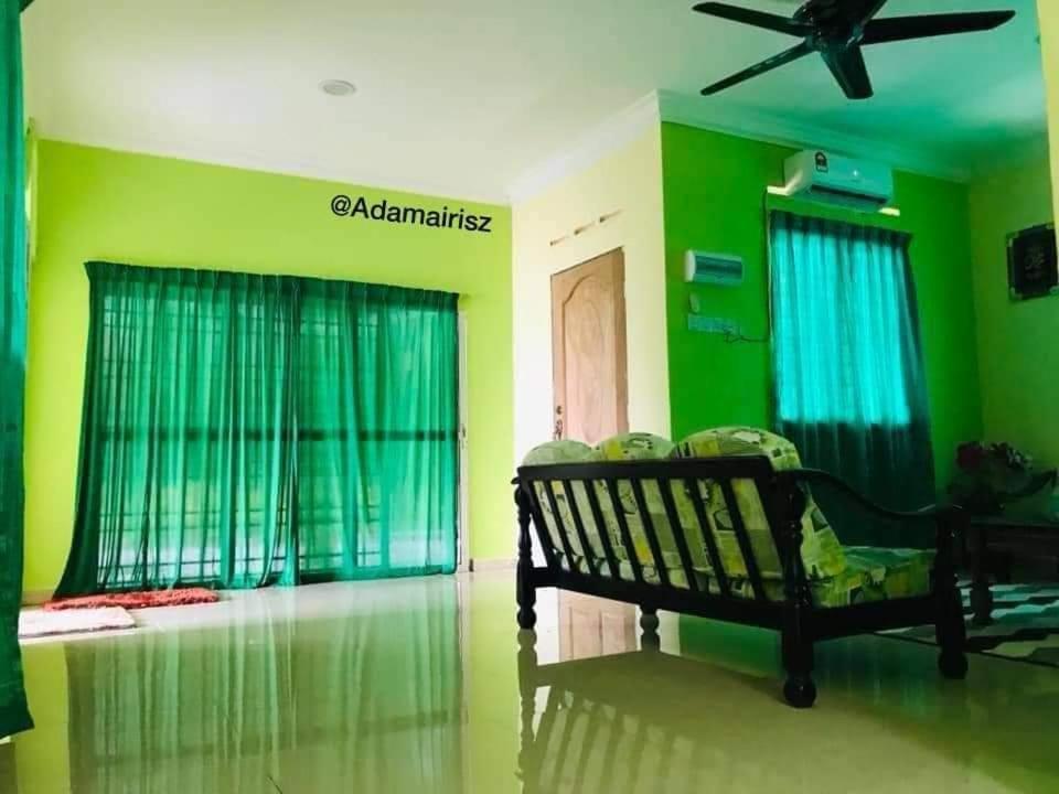 Hijau Homestay Sungai Besar Buitenkant foto